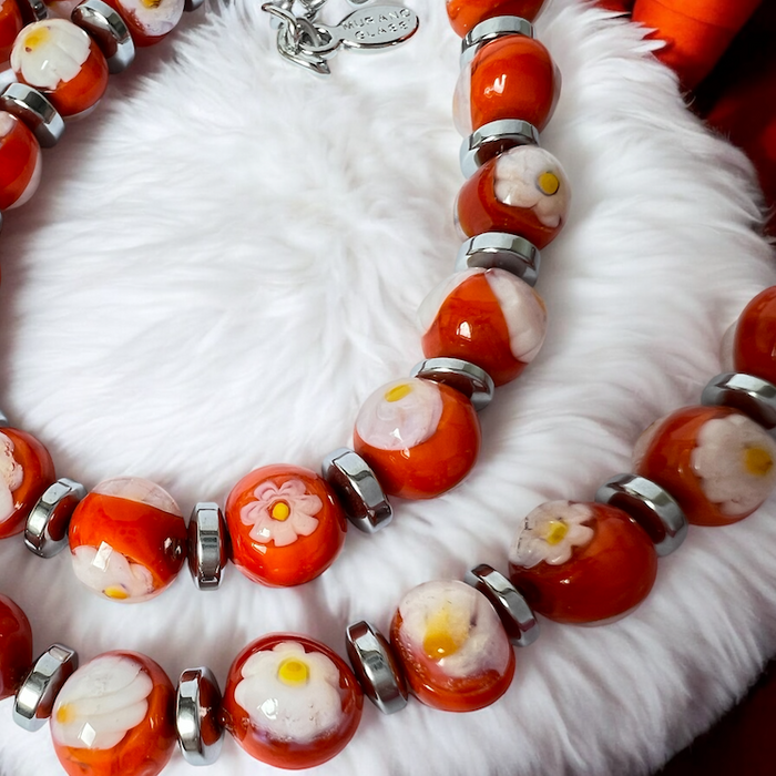 Murano glas halsketting San Remo arancia scuro detail - handgemaakte donker oranje glazen kralen van Corte Murrina