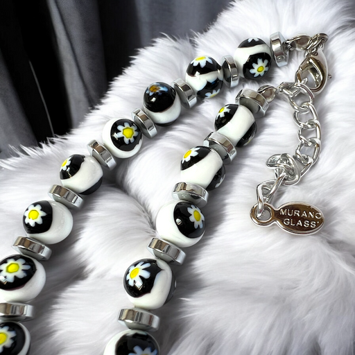 Murano glas halsketting San Remo bianco detail - handgemaakte witte glazen kralen van Corte Murrina