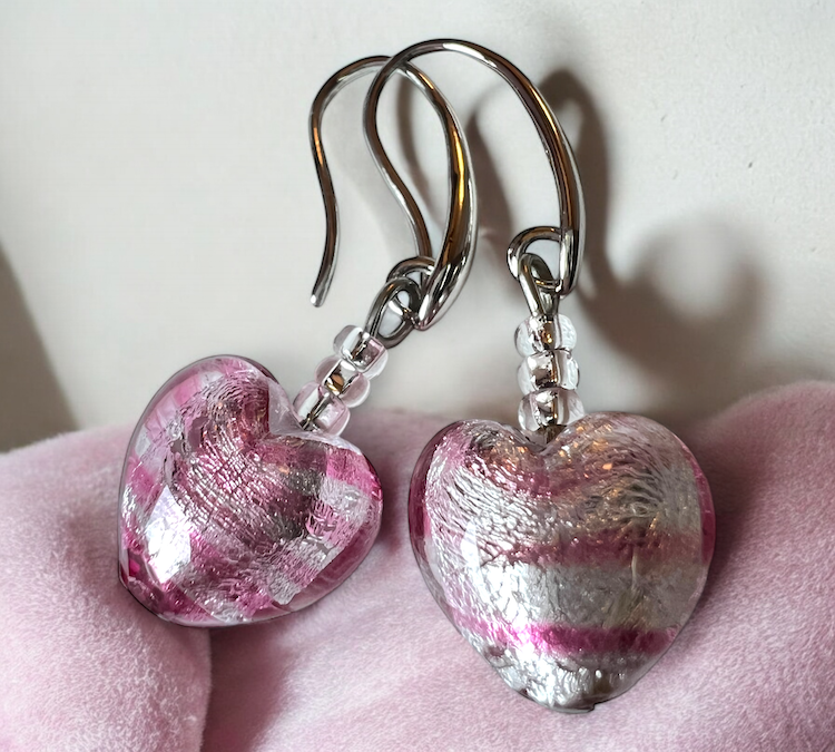 Murano glazen oorbellen Fiorenze in roze, handgemaakt Venetiaans glas met zachte romantische tint