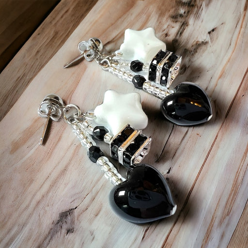 Murano glazen oorbellen Perugia in zwart, handgemaakt Venetiaans glas met elegante donkere uitstraling