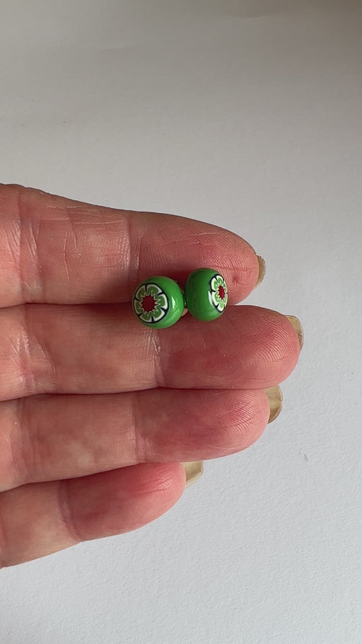 Murano glazen oorbellen Forli in groen, handgemaakt Venetiaans glas met elegante uitstraling